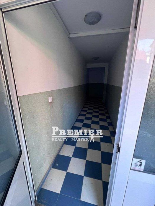 Продава се Двустаен апартамент в к.к. Слънчев бряг - 60 кв.м за 1150 €/кв.м - Снимка #2