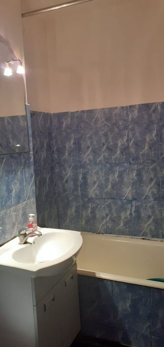 Închiriez garsonieră