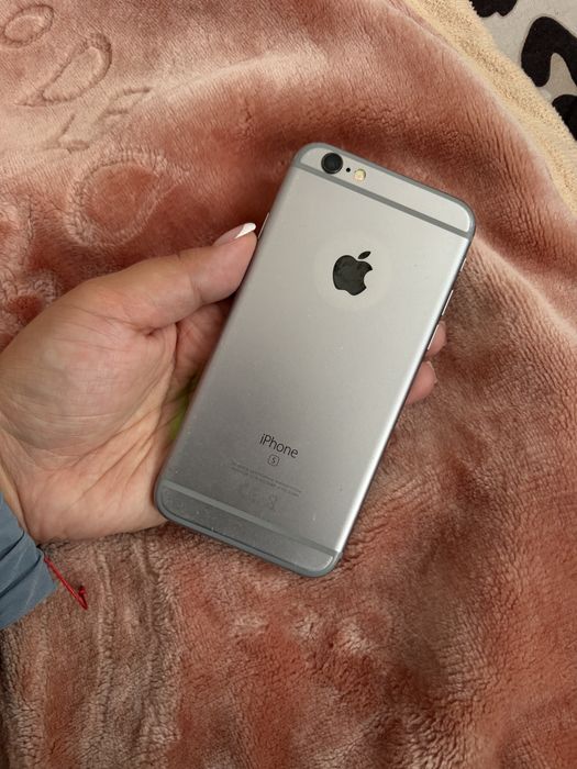 Продам Iphone 6s