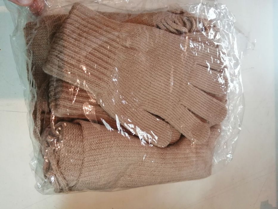 Шапки, шарфы, хомут