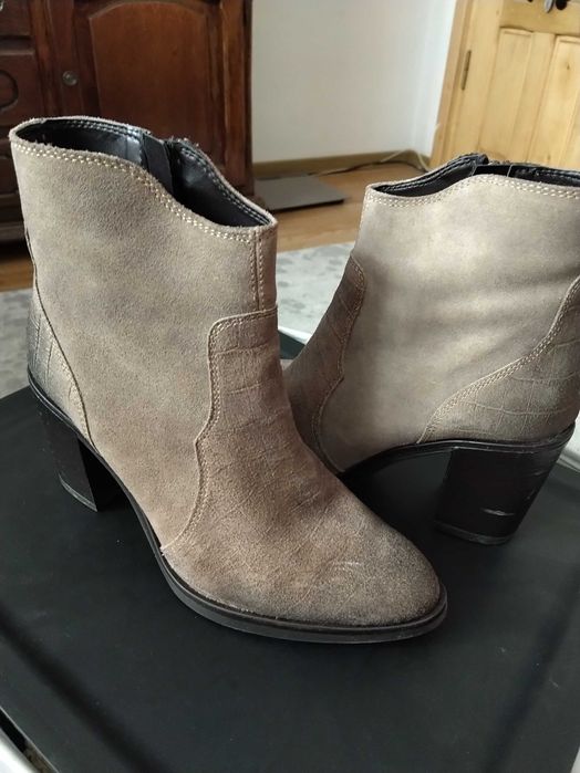 Ciocate botine piele întoarsă