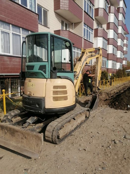 Крутим сваи, Услуги мини экскаватора  с гидромолотом  ,  трактор  ямоб