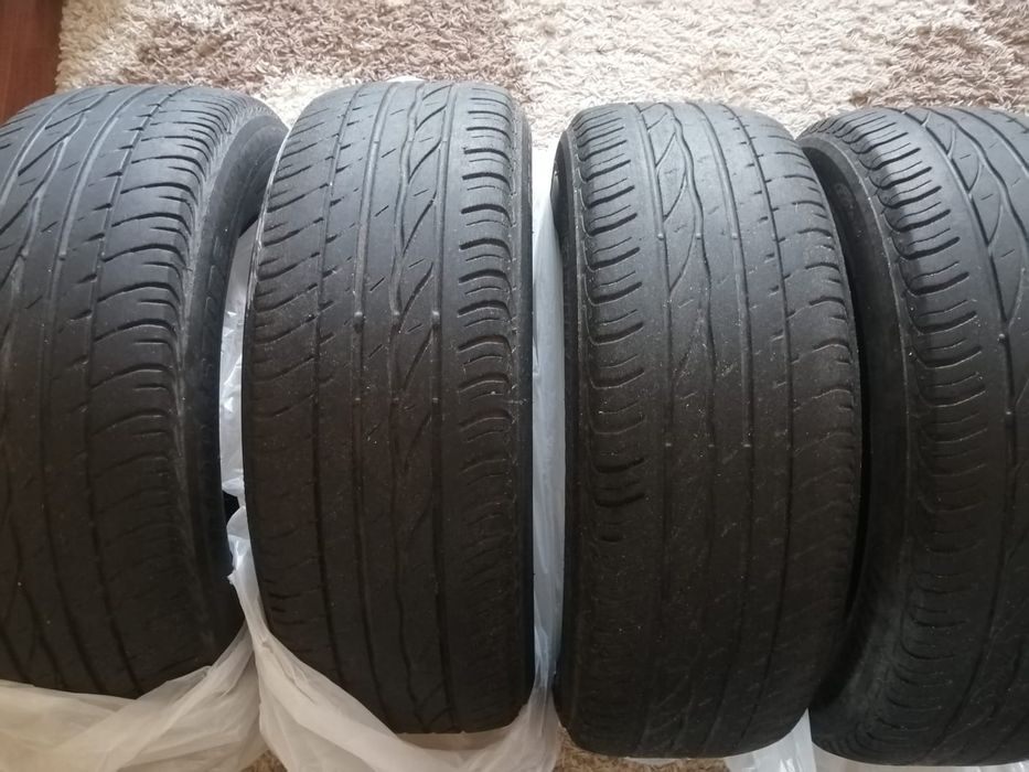 Продам резину лето..