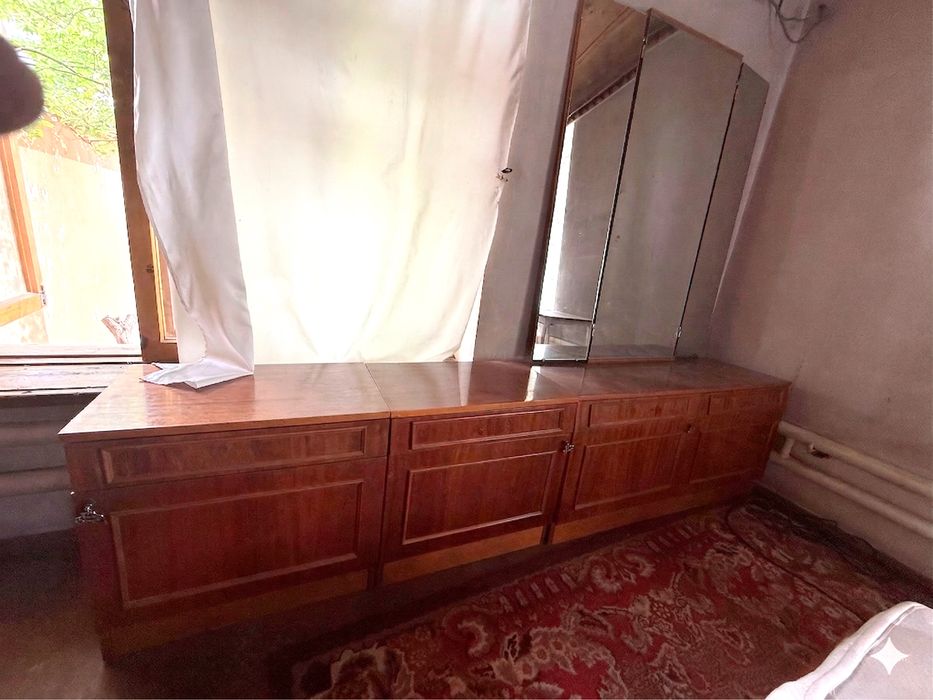 Eski mebellar sotiladi