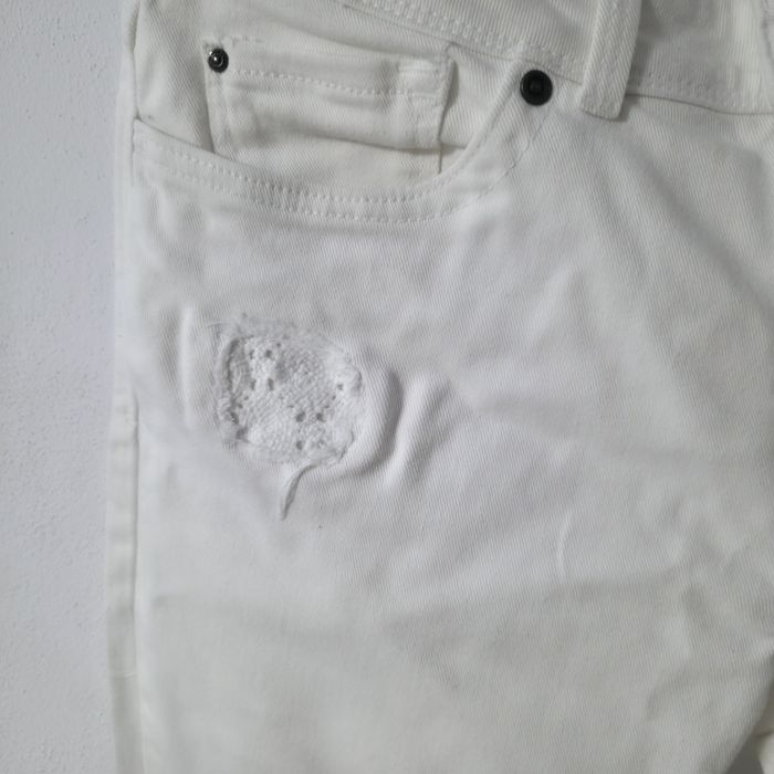 Pantaloni chino albi – smart casual, stare foarte bună
