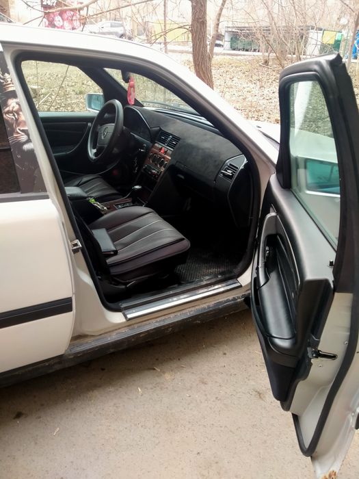 Продам Мерседес С180