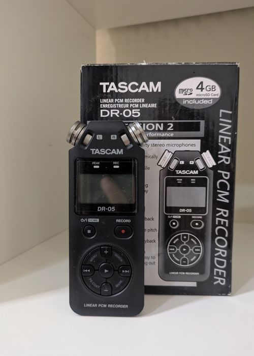 Профессиональный аудиорекордер Tascam DR-05 (Version 2)