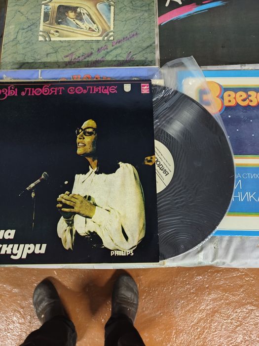 Коллекция пластинок  в количестве состояние как новые