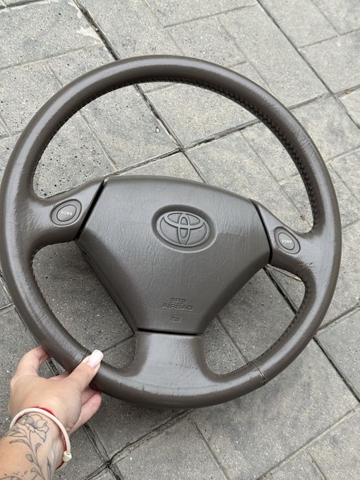 Руль toyota harrier 99г