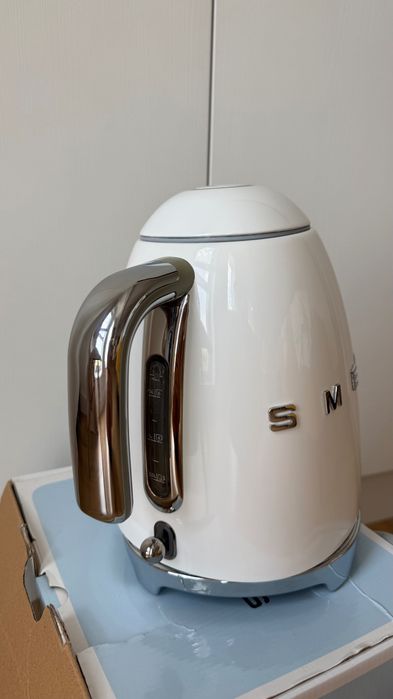 Fierbător Smeg 1,7 l