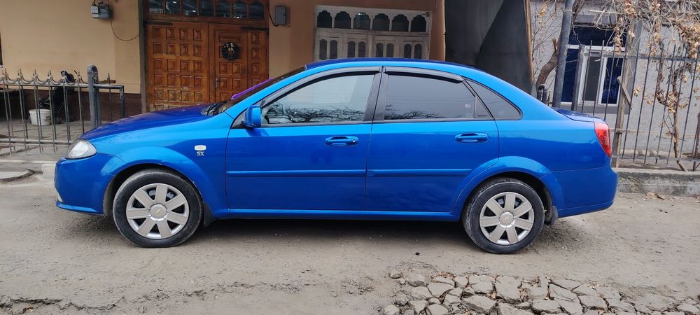 Chevrolet Gentra 1.5 сотилади 2015 сини