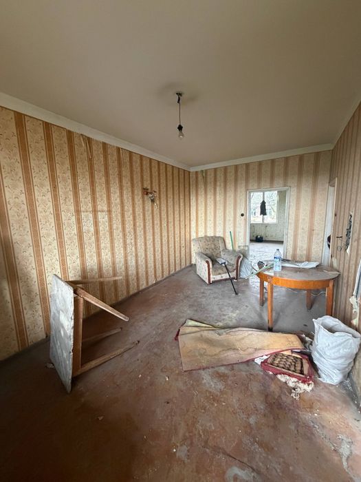 Чилонзор-14 квартал 2/4/4 Продаётся квартира