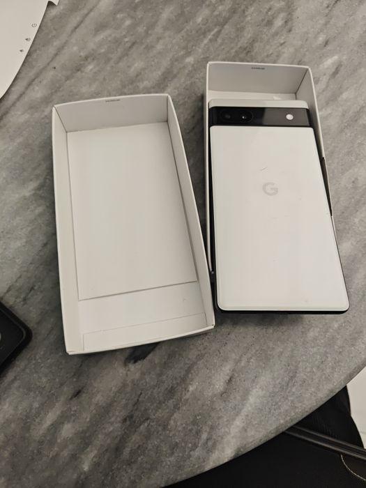 Google Pixel 6a Продам