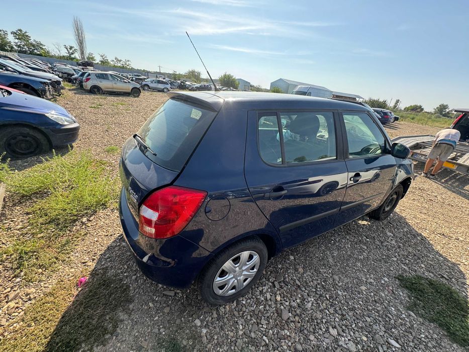 Dezmembram Skoda Fabia 2007-2014 1.2 CHF