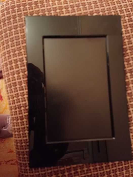 Цифровая рамка  song 18см/7"