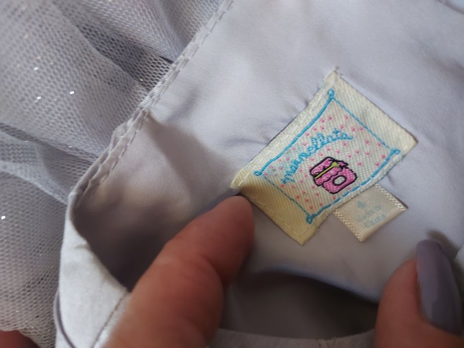 Продам платье на девочку 4-5 лет