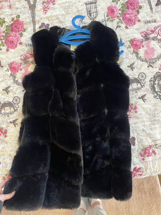 Пухен елек черен размер М