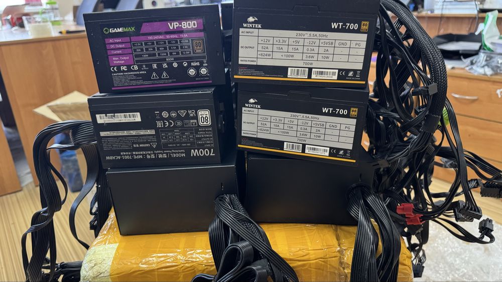 Блоки питания разных видов (Deepcool, AeroCool, pc cooler)