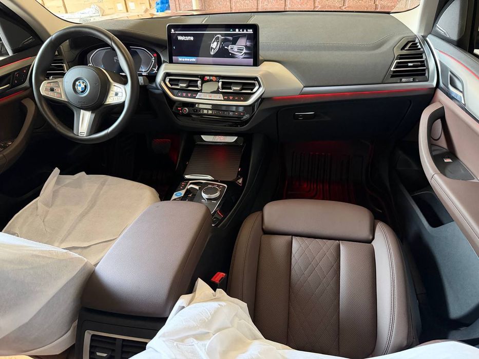 BMW IX3 srochnaa