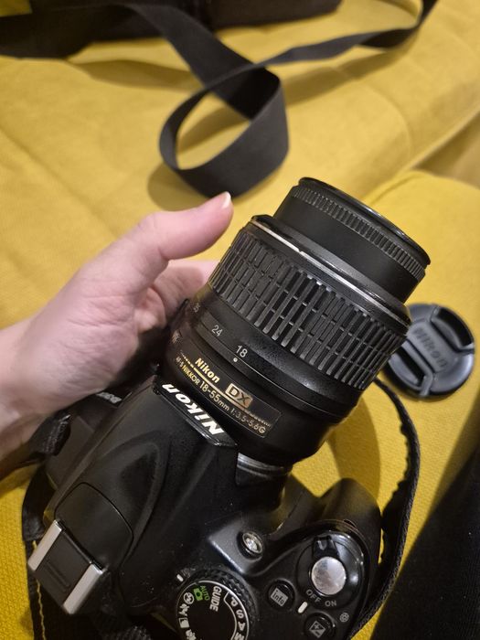 Aparat foto Nikon D3000