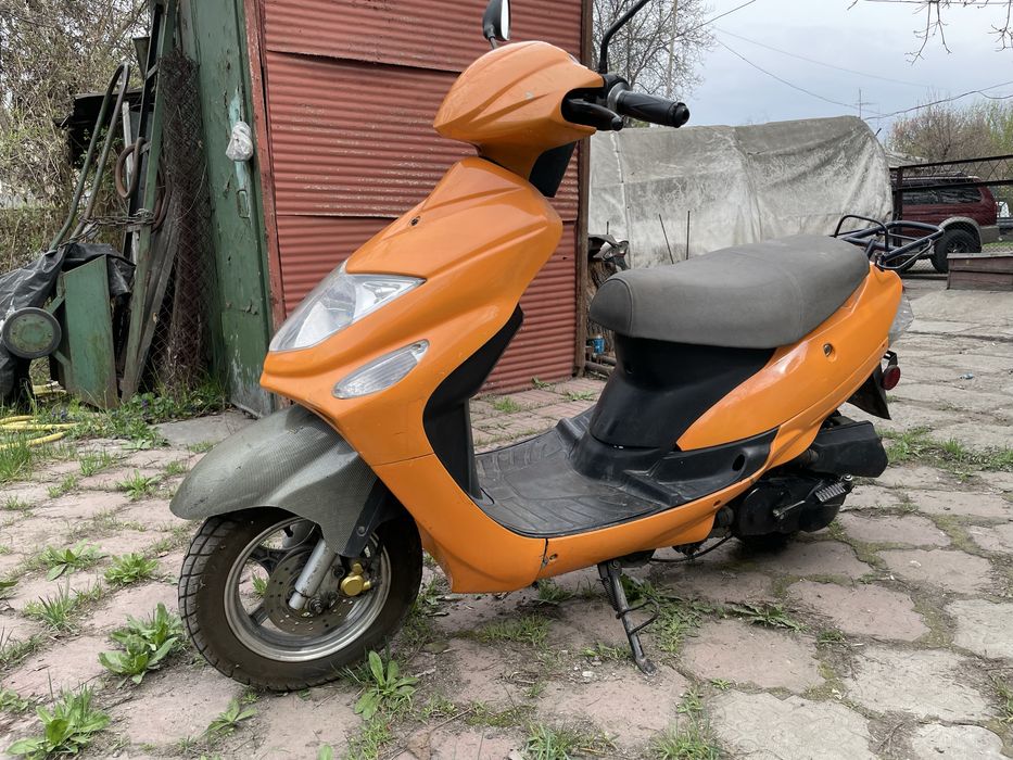 Скутер/мопед Yiben