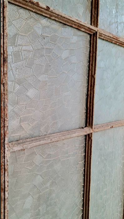 Ferestre lemn-vechi.Model deosebit