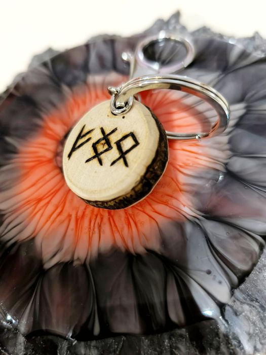 Брелок талисман Руны