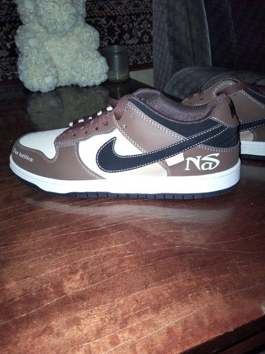 Продам новые летние кроссовки Nike