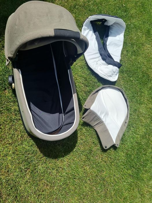 Cărucior Cybex Balios S Lux 2 în 1, Classic Beige, cadru Black