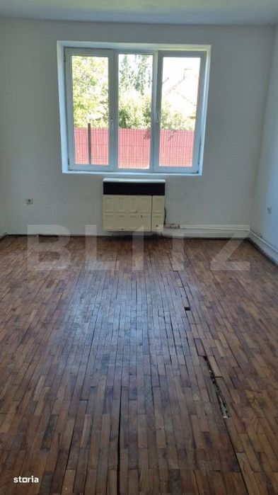 Garsoniera 20 mp , zona Micro 15