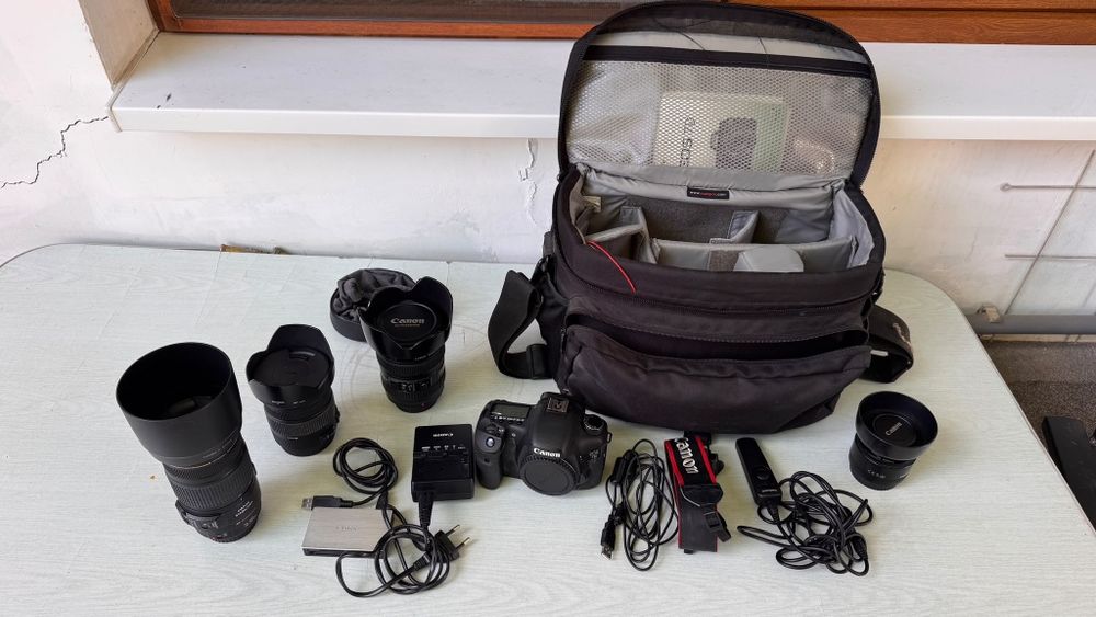Canon EOS 7D  + accesorii neincluse in pret