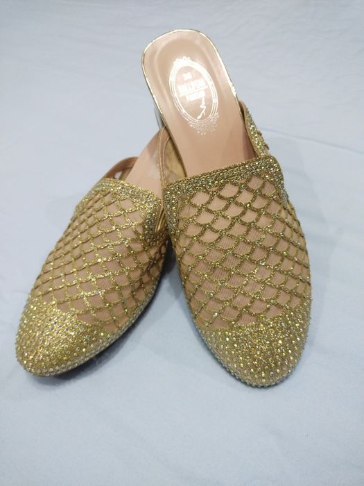 Homiladorlikning 32-haftasida oshqozonim ogriyapti.