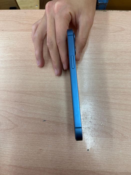 Срочно Iphone 13 128