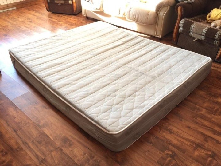 Отдам матрас бесплатно