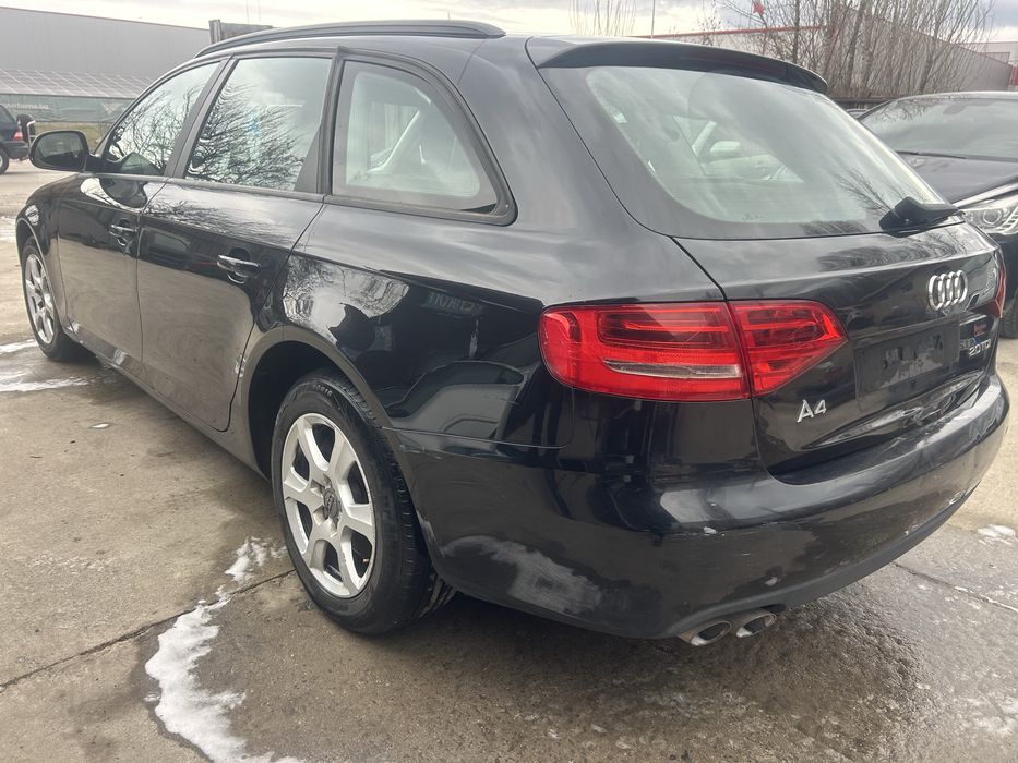 Audi A4 B8 2.0 TDI 143 к.с. 6 ст. скоростна кутия 2009г. НА ЧАСТИ