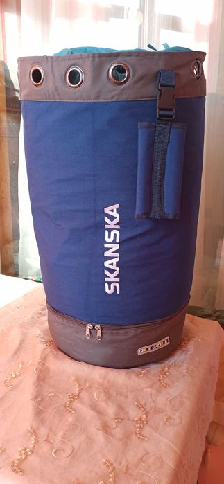 Спортен сак FITNESS WORLD-25 лв, мешка SKANSKA-25лв