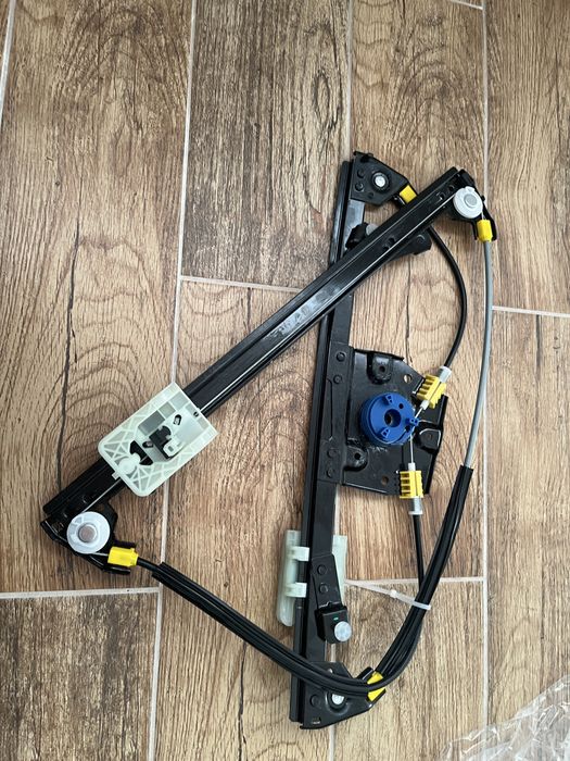 Macara geam fata bmw f30