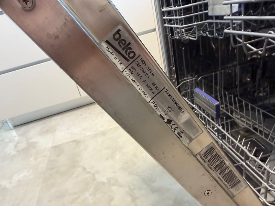 Masina de spalat vase incorporabila Neff, Beko, Bauknecht