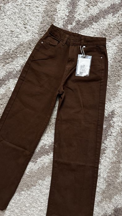 Женские джинсы