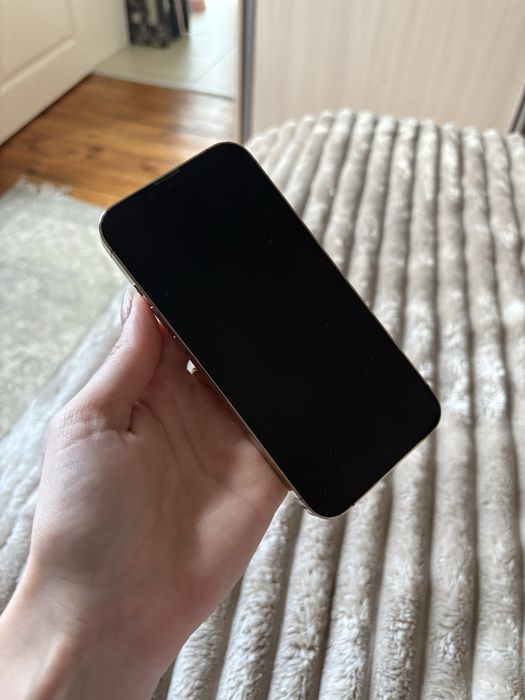 iPhone 13 Pro & AirPods 3rd generation bundle