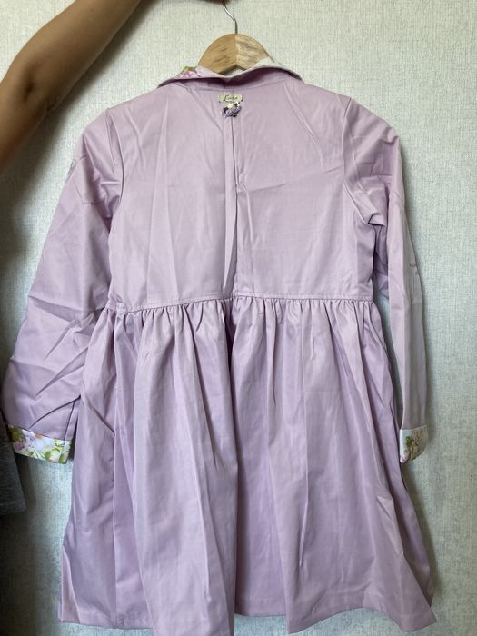 обсолютно новое пальто для девочки 11-13 лет