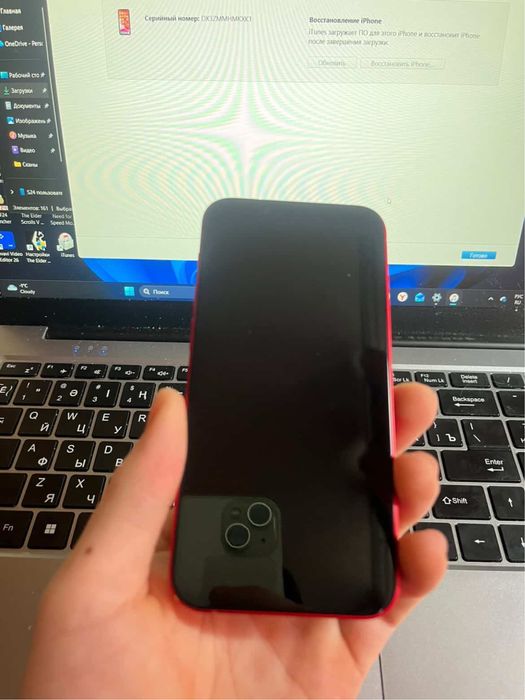 Продам айфон 13 мини