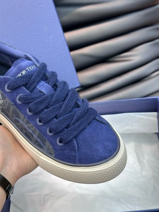 CD B23 Low Top Navy