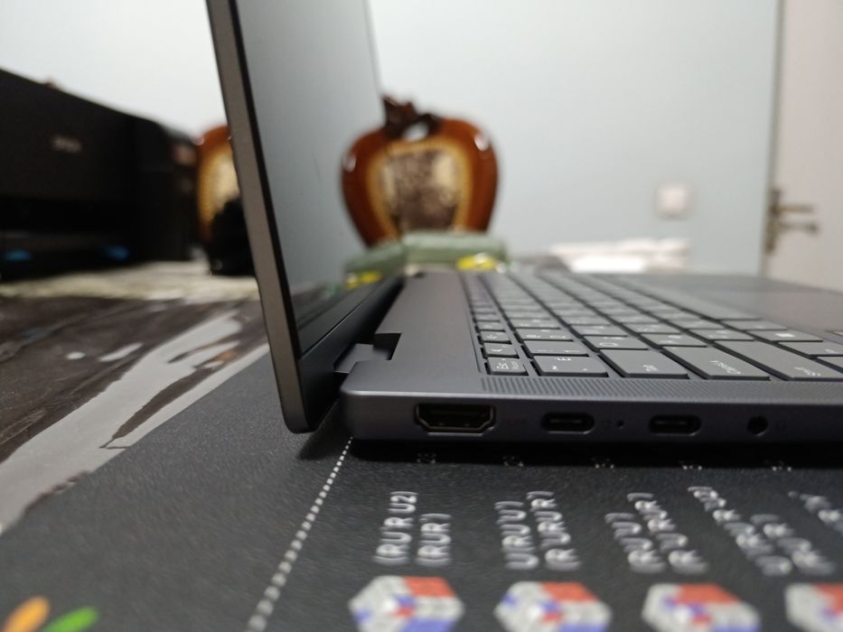 Lenova U5-225U 8GB /512SSD/14.0 WUXGA TS IP5 2in1