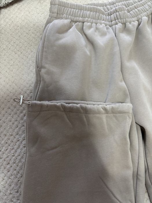 Джинсы коричневый