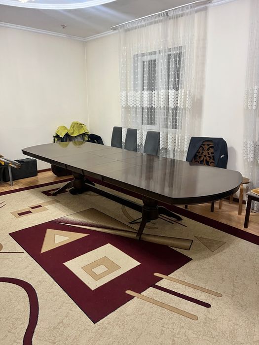 Продам стол для зала удлиняющийся