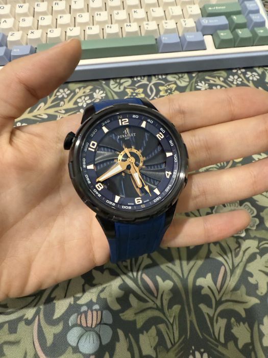 Наручные часы PERRELET