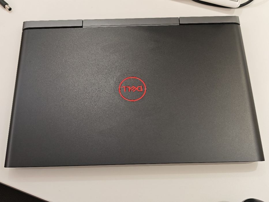 Dell Inspiron 7577