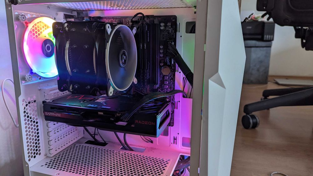 Placă video Sapphire AMD Radeon 7600 8GB Pulse