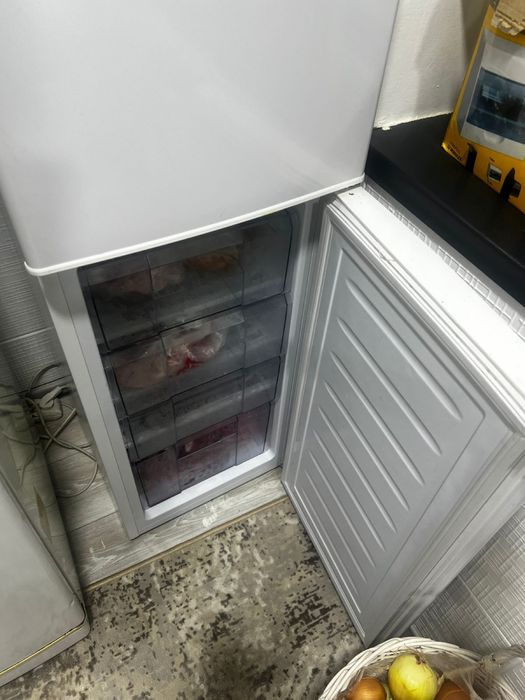 Холодильники LG & Almagreen.